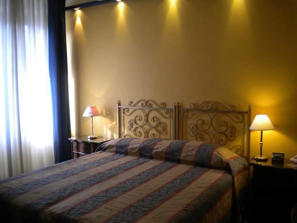 Hotel Corallo Montecatini Terme 3*,