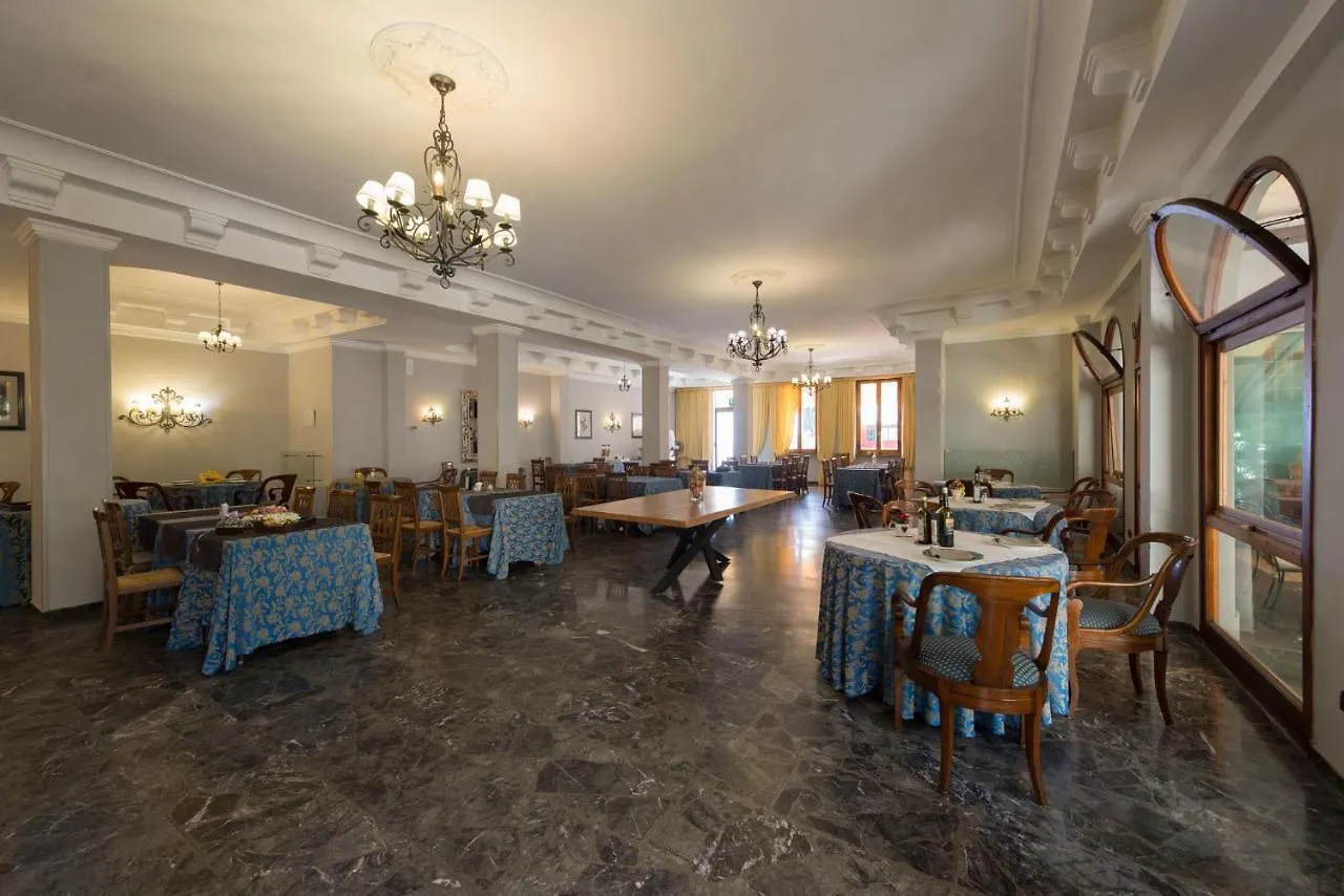 Hotel Corallo Montecatini Terme Italy